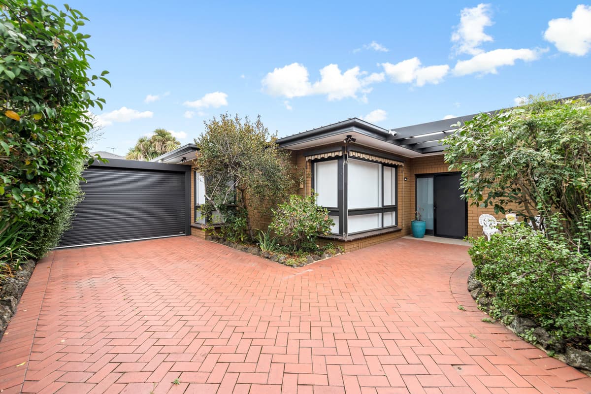 84 Jacks Avenue